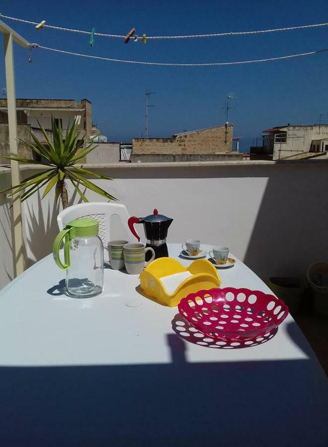 Casa Vacanza Isola Sul Mare Castellammare del Golfo Exterior photo
